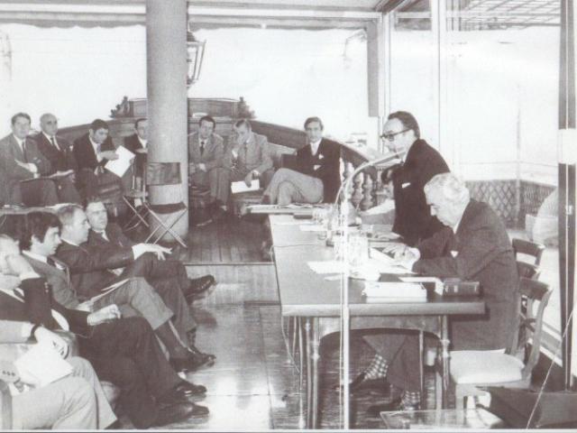 Foto storica di un Direttivo ANPAN - Terrazza Martini (1971 - Genova)